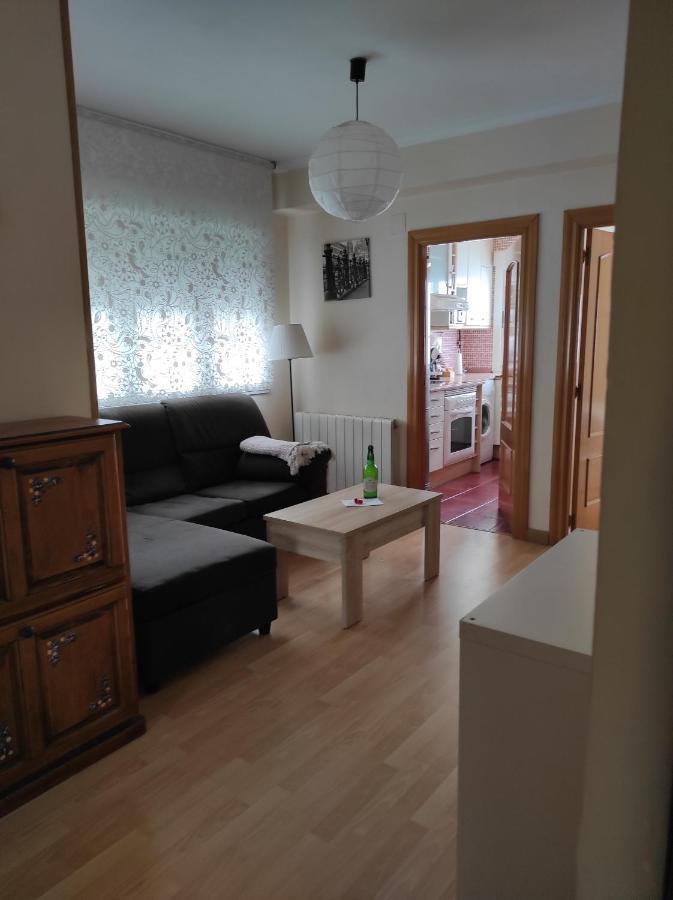 Apartamento De 2 Habitaciones A Un Paso De Begona Gijón Exteriör bild
