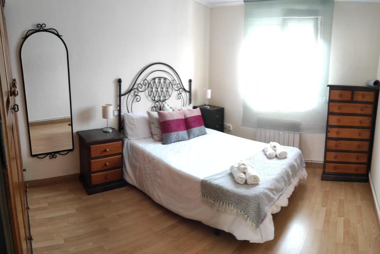 Apartamento De 2 Habitaciones A Un Paso De Begona Gijón Exteriör bild