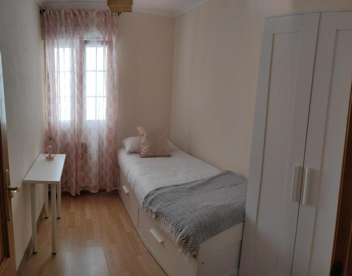 Apartamento De 2 Habitaciones A Un Paso De Begona Gijón Exteriör bild